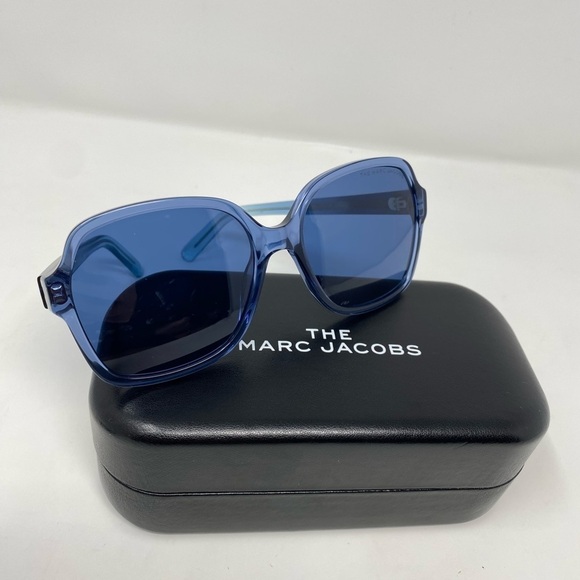 Women’s Marc Jacob’s Blue 526/S Sunglasses - Picture 4 of 8
